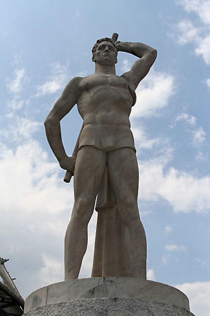 Stadio dei marmi 241